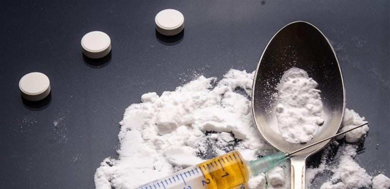 اعتقال امرأة بعد وفاة جروها بجرعة هيرويين زائدة!