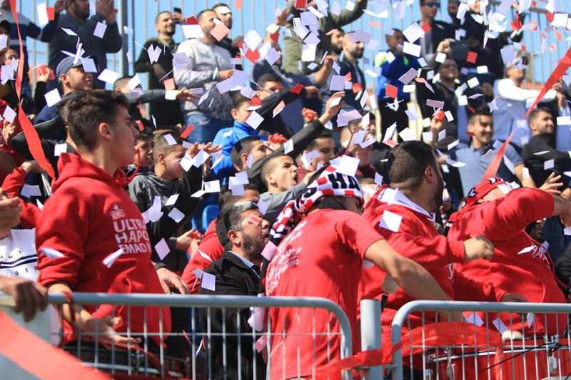 بشرى لعشاق كرة القدم المحلية- السماح بدخول 10 آلاف متفرج الى الملاعب 