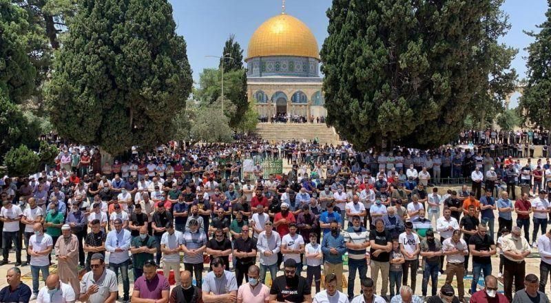 قيود على دخول الفلسطينيين للأقصى: السماح بدخول 10000 فلسطيني ممن تلقوا التطعيم فقط للصلاة في الاقصى