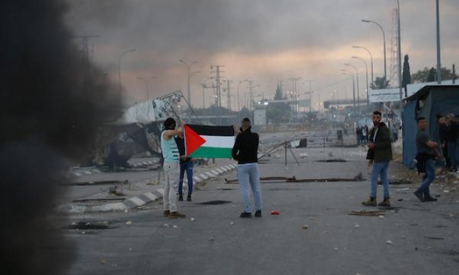 مواجهات الضفة: 11 شهيدا وعشرات الإصابات بالرصاص الحي