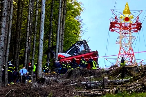 13 قتيلاً في سقوط مقصورة تلفريك شمال إيطاليا-بينهم 6 اسرائيلين