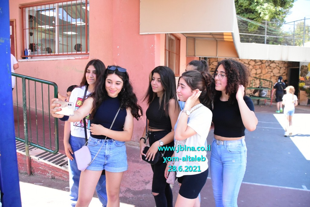 بالاشتياق واللهفة- ابتدائية معليا تحتفل بيوم الطالب وسط أجواء ممتعة