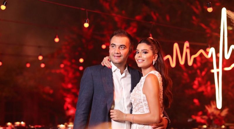 ملكة جمال لبنان السابقة تكشف عن حملها بمولودها الأول