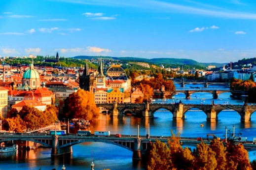 تمتعوا برحلة سياحية الى براغ