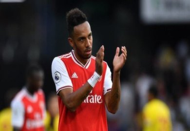 الكشف عن حقيقة اهتمام برشلونة بأوباميانج