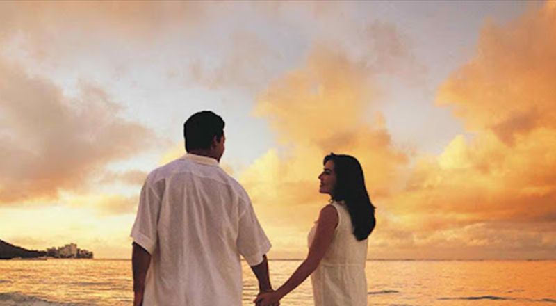 بعد إعتزالها الفن النجمة الشهيرة تعاود الظهور بصورة رومانسية مع زوجها!