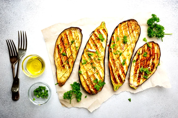 ما هي فوائد الباذنجان المشوي؟