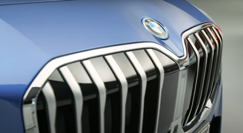 بي إم دبليو تعلن عن سيارة عائلية آية في التطور