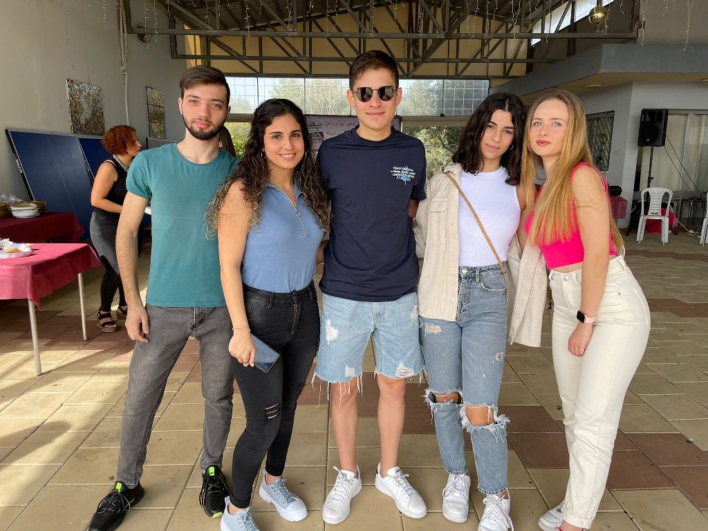 نوتردام الثانوية تُكافيء تلاميذها وطواقمها بأنجازهم غير المسبوق في التميز بالبجروت