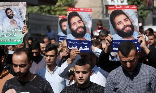 بعد اضرابه عن الطعام لمدة 113 يوما: اسرائيل تفرج عن السجين  مقداد القواسمي  في فبراير المقبل