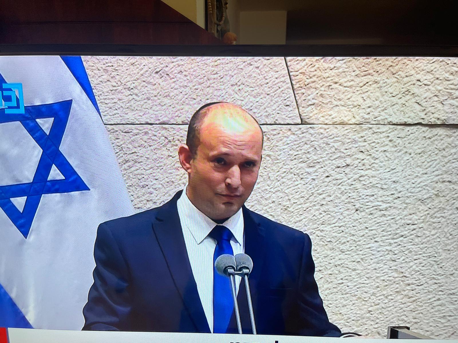 مسؤولون بوزارة الصحة ينتقدون بينيت لإيعازه بقيود على غير المتطعمين