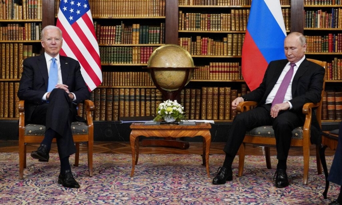 بايدن لبوتين: أي غزو لأوكرانيا سيقابل بردّ قوي