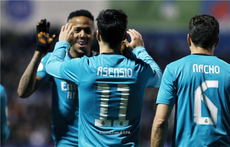 خطر كورونا يحدق بريال مدريد قبل الكلاسيكو