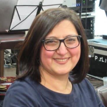          عن الكاتبة والأديبة رنا أبو حنا    بقلم: شاكر فريد حسن 