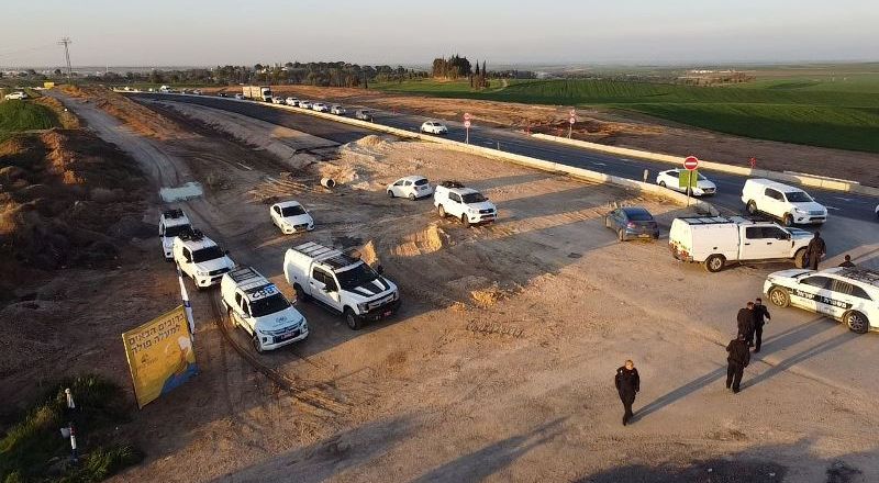 اخلاء المباني التي اقامها المستوطنون قرب رهط..غضب في النقب، وبن جفير يصل مع سلاحه