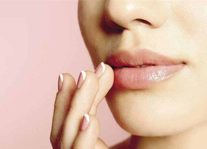 حواء جبلنا- 8 خطوات لشفاه ناعمة