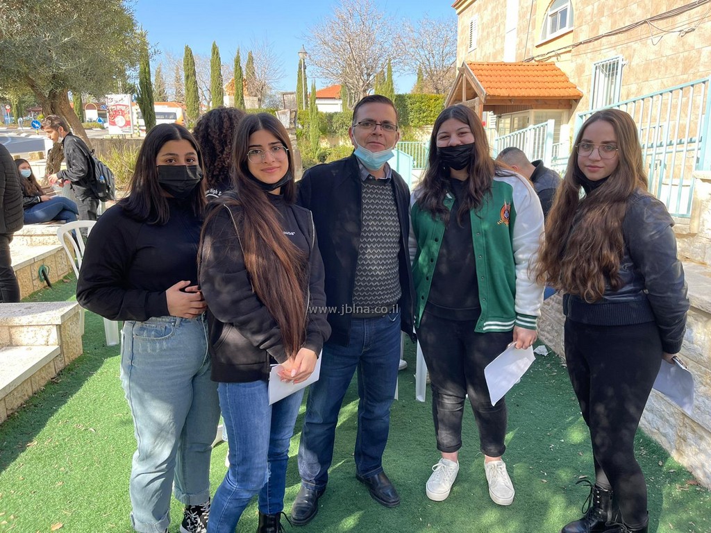 مشروع اصدار الهوية بالتعاون بين مدرسة نوتردام ومكتب الداخلية في معلوت ترشيحا