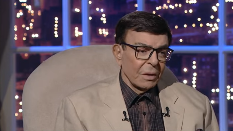 فنانة مصرية: الرئيس السيسي وجه بعلاج الفنان القدير سمير صبري على نفقة الدولة