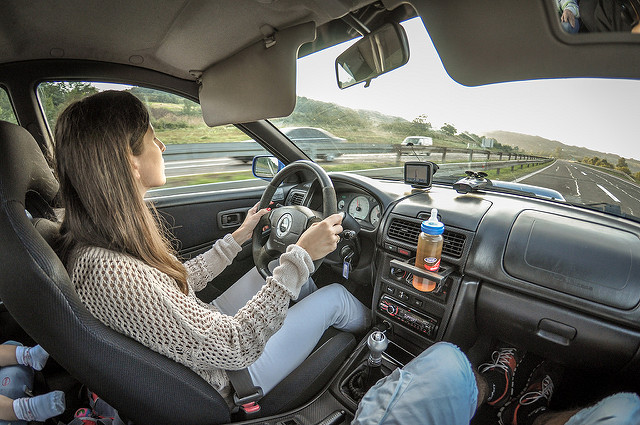 اور ياروك-  قيادة النساء أكثر أمانًا من الرجال