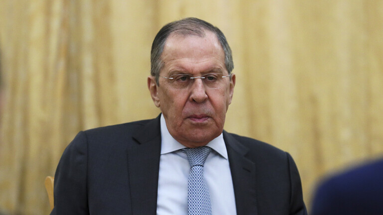 لافروف يحذر من حرب عالمية ثالثة نووية