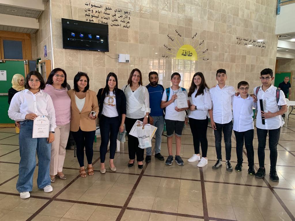 انجاز كبير لمدرسة معليا الابتدائية بفوزها بالمرتبة الاولى بمسابقة اللغة العربية في البلاد