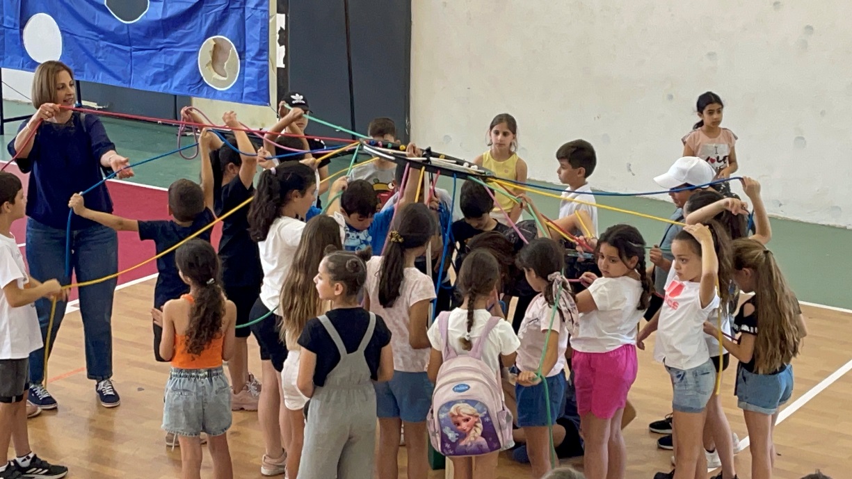 بالصور والفيديو- يوم حافل بالاثارة والمتعة في فعاليات يوم التلميذ في ابتدائية معليا