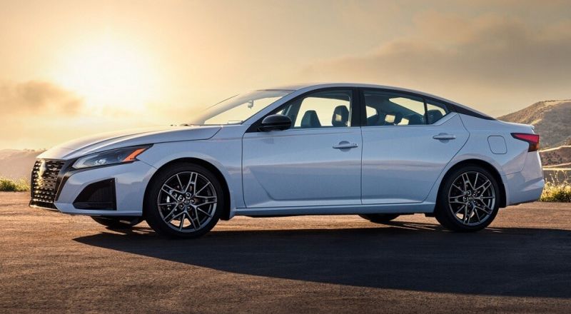 قاتلة Camry  الجديدة من نيسان