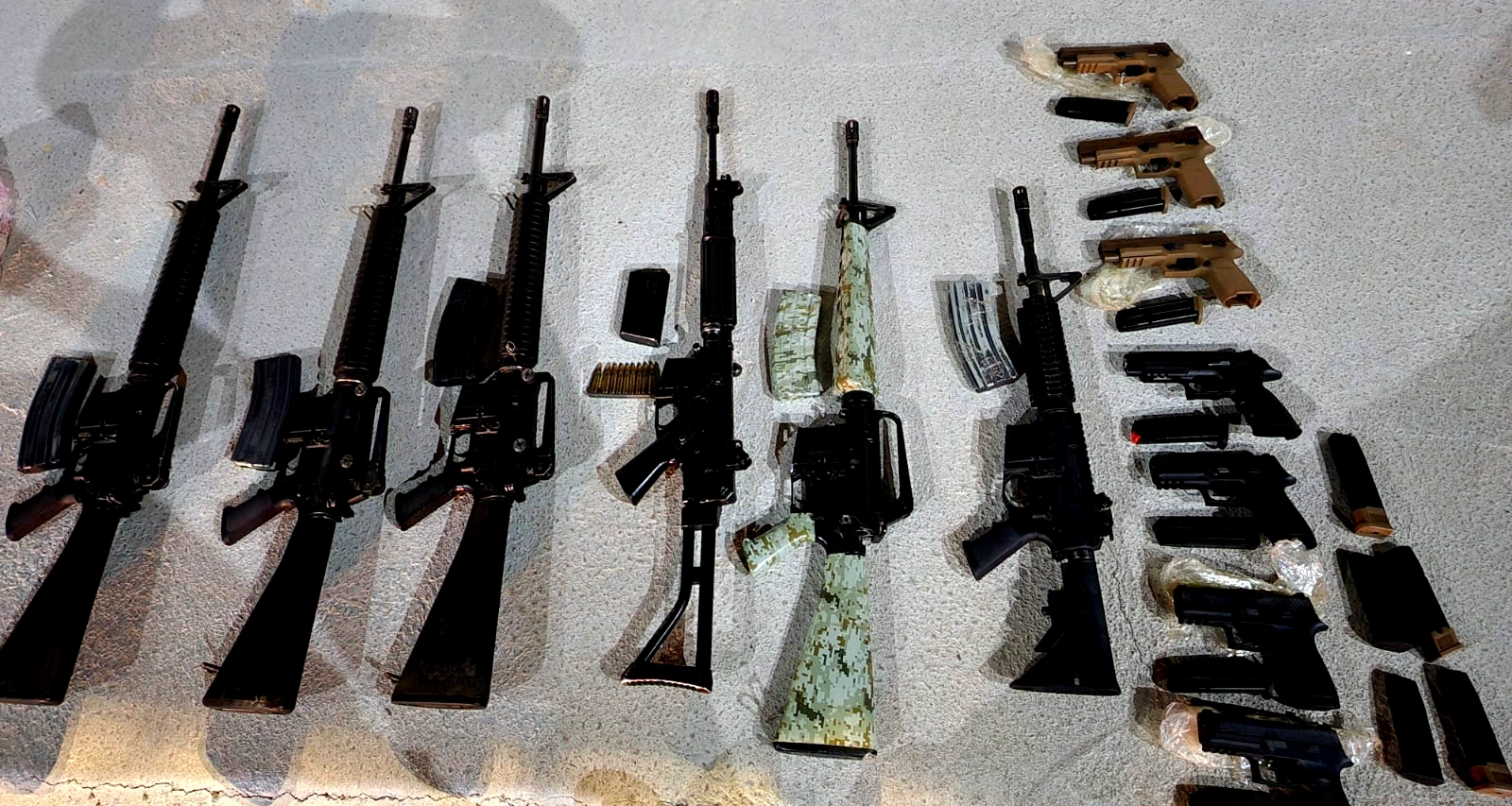 اعتقال 3 شبان عرب من النقب بشبهة تهريب أسلحة عبر الحدود الأردنية