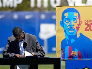 ديمبلي بعد التجديد: أحلم بحصد دوري الأبطال مع برشلونة