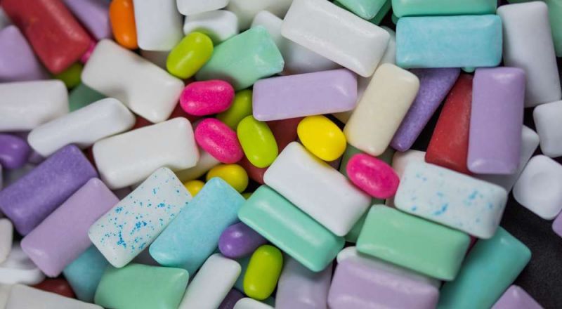 هل ممكن ابتلاع اللبان؟