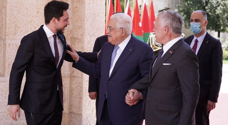 تفاصيل اجتماع الرئيس عباس مع الملك الأردني في عمان