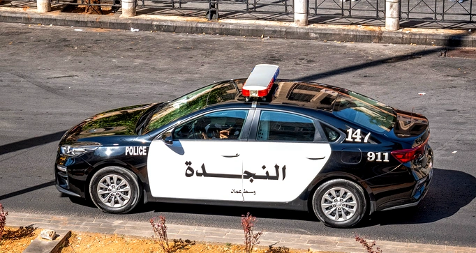 جريمة بشعة تهز الأردن.. أم تقتل طفليها (6 و 8 سنوات) خنقًا!