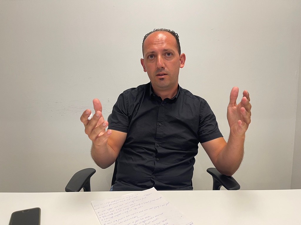 ترشيحا- المستشار والمسوق العقاري اكرم أبو حميدة: حتى في موجة الغلاء اشتروا بيتكم, افضل من الاستئجار....نصائح من ذهب