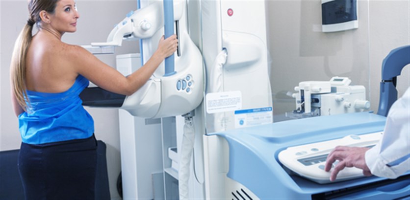 ما هي الفحوصات التي يجب على كلّ امرأة إجراءها؟