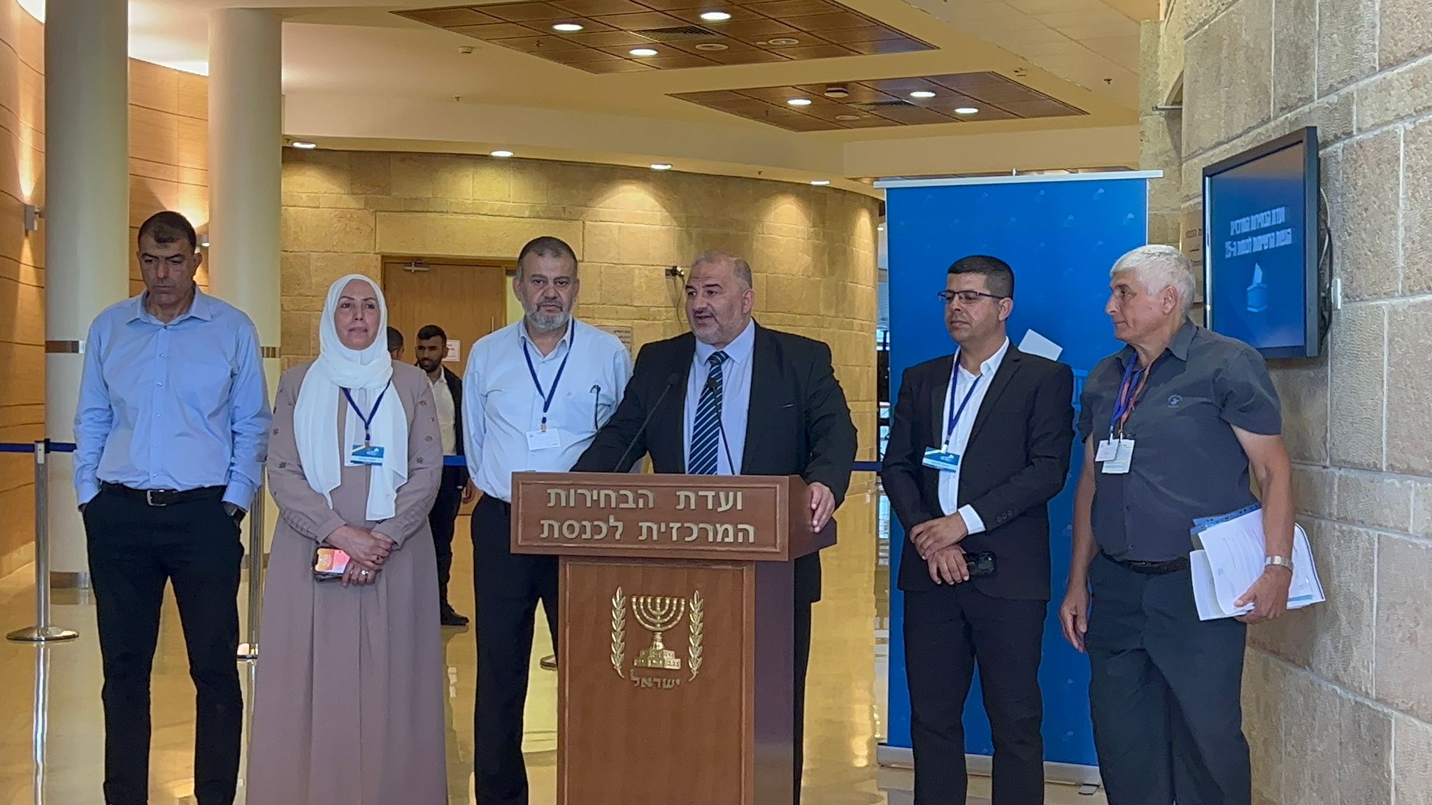 د. منصور عباس بعد تقديم القائمة: أدعو القائمة المشتركة لإدارة حملة انتخابية ايجابية وبعيدا عن المناكفات والمزايدات