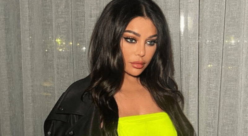 هيفا وهبي تشوّق الجمهور: أصبحت سائقة  تاكسي  بملابس مُثيرة!