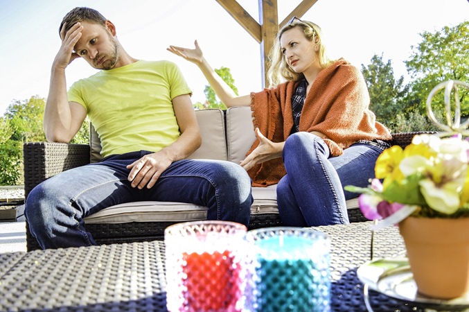 8 أخطاء تقتل زواجك ببطء.. احذريها