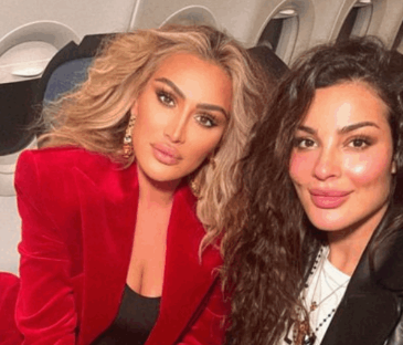 اول ظهور لنادين نسيب نجيم بعد اعلان خطوبتها.. شاهدوا بمن التقت في الطائرة