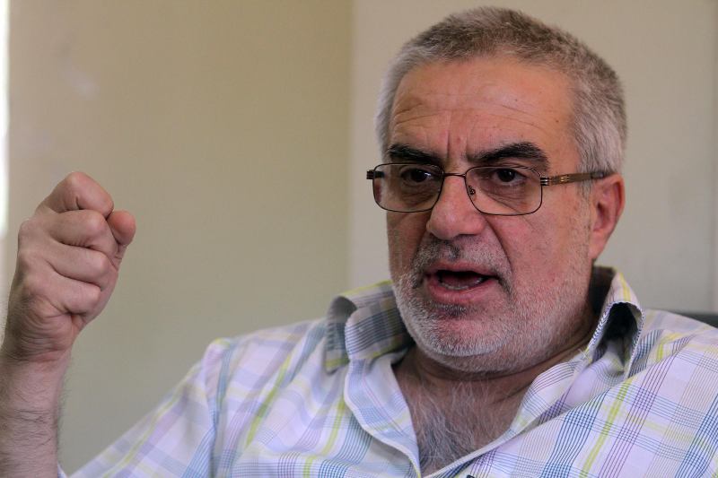 كريم يونس كان حرًا.. صار حرًا  جواد بولس