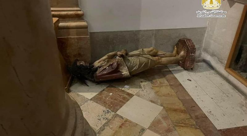مستوطنون يقتحمون كنيسة حبس المسيح  في القدس ويحطمون محتوياتها