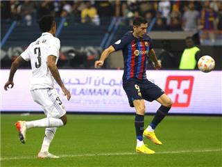 برشلونة يحسم القرار الصعب بشأن ليفاندوفسكي قبل الكلاسيكو