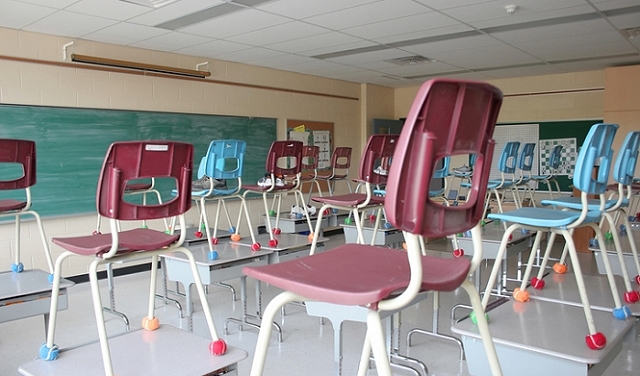 احتجاجات منظمة المعلمين: صفوف العاشر تبدأ دوامها الدراسي الساعة 12:00 ظهرا