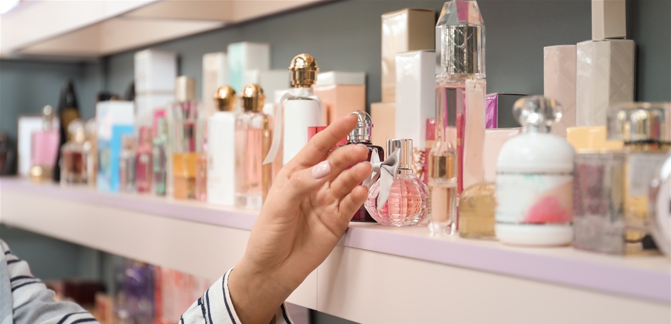 نصائح لتخزين عطوركِ لتدوم لفترة أطول