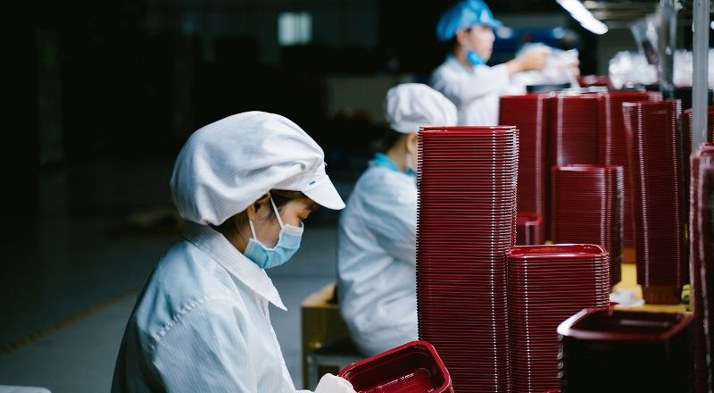 خلال العطلة الصيفية: حقوق يجب أن يعرفها الفتية والمشغّلون قبل البدء في العمل