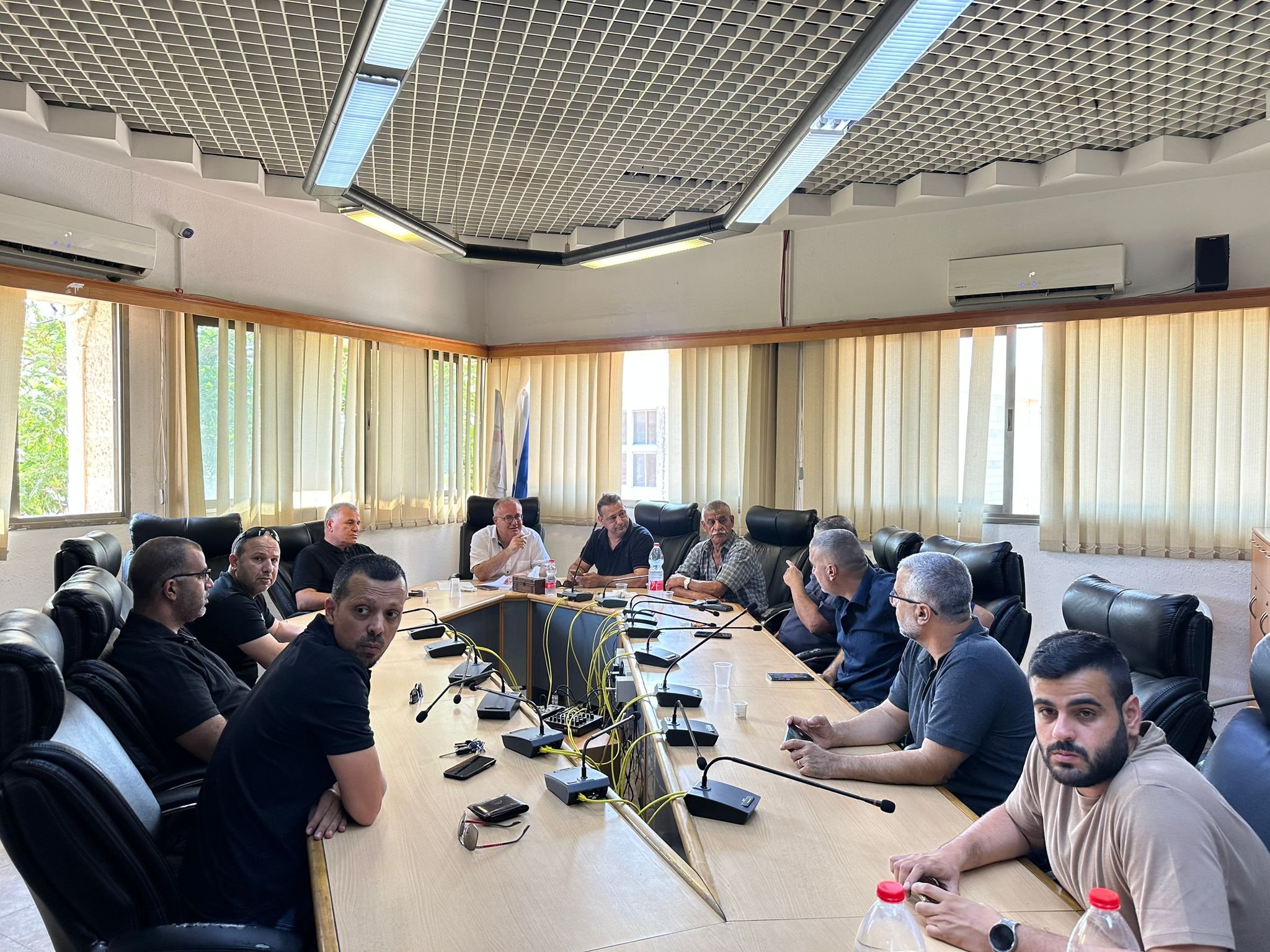 رئيس بلدية الطيرة: نعلن الإضراب المفتوح ووقف التعامل مع الشرطة وعدم افتتاح السنة الدراسية