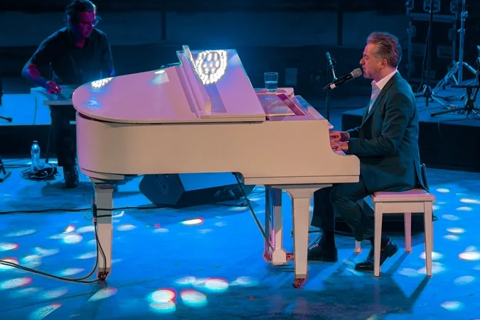 حكاية نجاح دويتو حدا عارف لـ مروان خوري وآدم