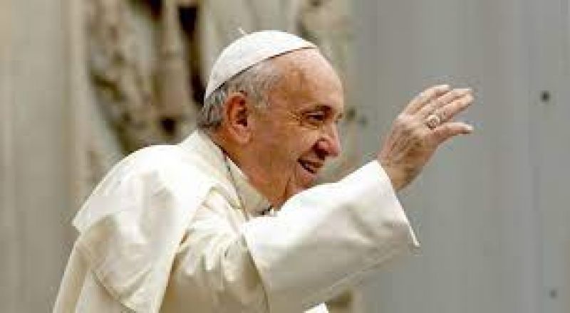 البابا فرنسيس يدعو إلى فتح ممرات إنسانية للمحاصرين في غزة