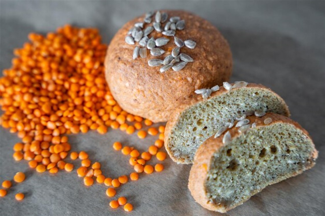 بعد التعرّف على منافعه الصحية... ستضيفون حتماً خبز العدس الى نظامكم الغذائي!