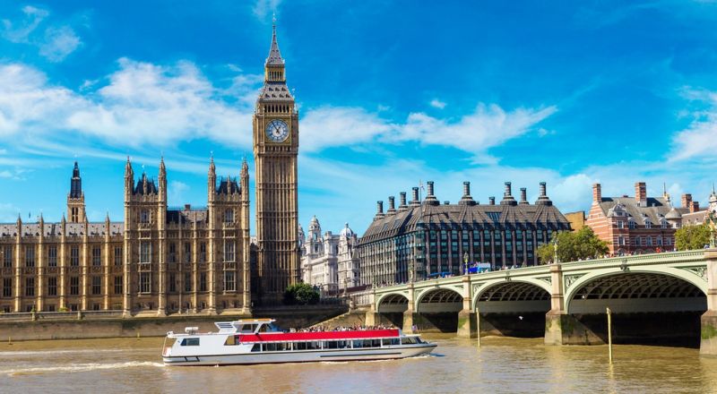 رحلة عائلية إلى لندن... لا تفوتوا هذه العناوين الترفيهية