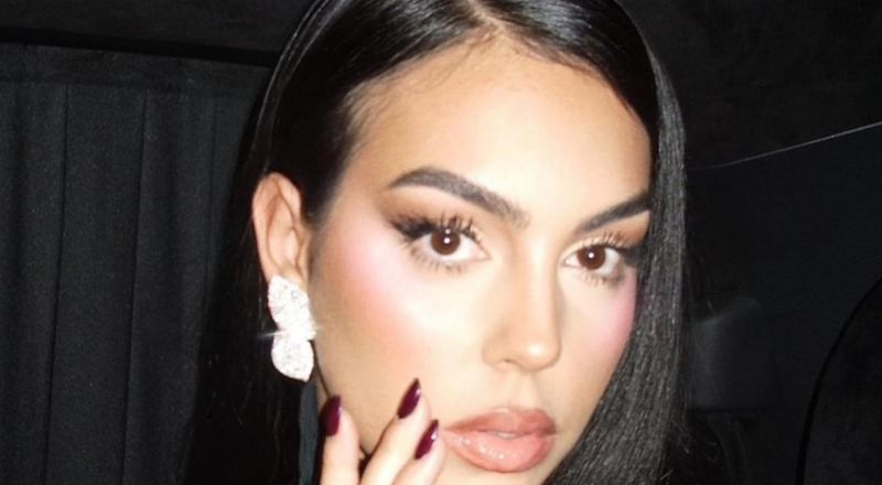 جورجينا رودريغيز تعترف: كنت عاملة نظافة ونادلة